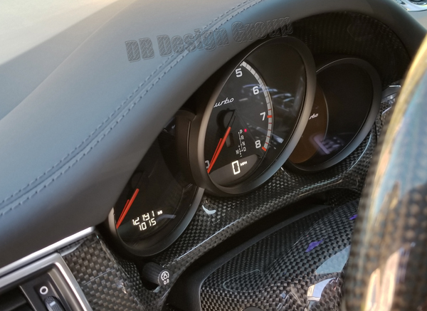 Porsche 95B Macan carbon Brücke Instrument Cockpit Rahmen Kombiinstrument Verkleidung Tacho Blende
