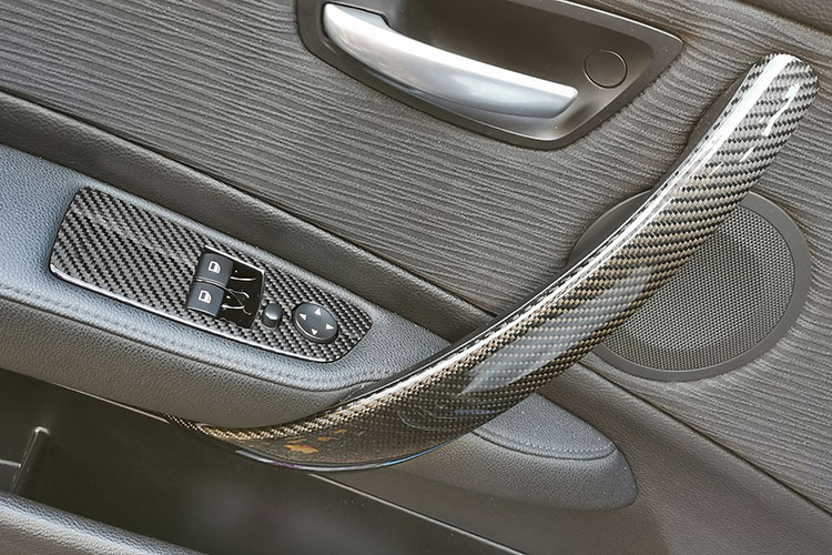   BMW 1 M E87 E81 Carbon Dekor Tür Zuziehgriff Blende Interieur Leiste Carbonteile